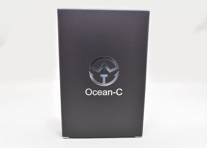 プルームテックの互換バッテリー「Ocean-C P3」のパッケージを正面から